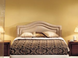 Κρεβάτι σε μπεζ χρώμα με απλό σχέδιο Alexandria